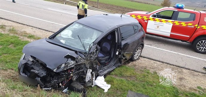 Estado en el que quedó el coche tras la colisión.