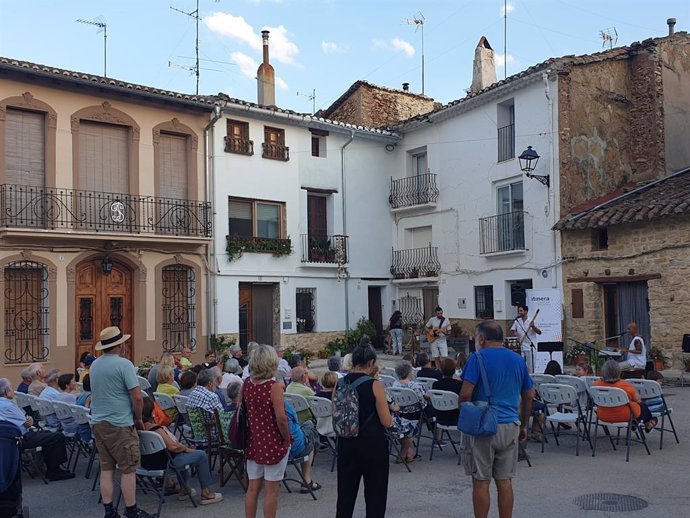 Una actuación del festival Itinera en Aras de los Olmos