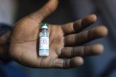 Foto: Casi medio millón de niños son vacunados contra la neumonía en África y Latinoamérica gracias a 520 empresas andaluzas