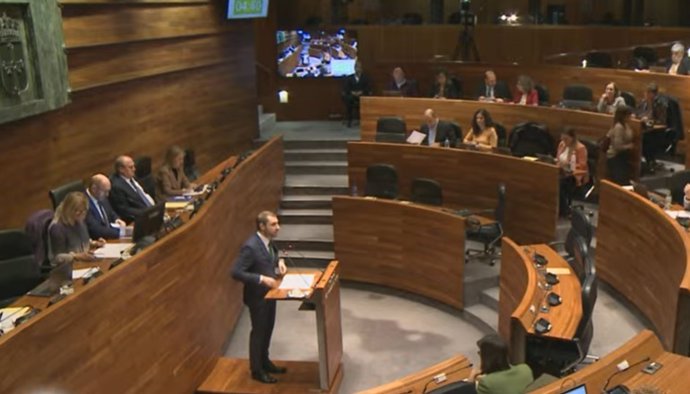 Intervención del diputado de Foro, Adrián Pumares, en el pleno de la Junta General