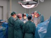 Foto: El Hospital de Sant Pau, de Barcelona, reconstruye el abdomen con otro músculo para recuperar su funcionalidad