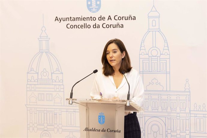 La alcaldesa de A Coruña, Inés Rey, ofrece una rueda de prensa tras la Junta de Gobierno