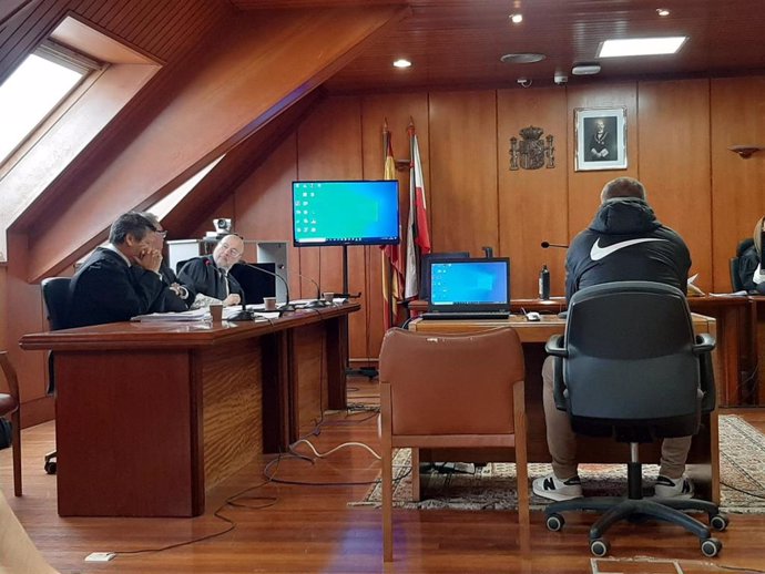 Juicio contra el acusado de asesinar a su casera en Santander, en feberro de 2022.