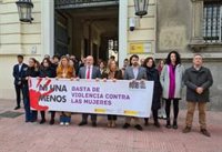 Minuto de silencio en Delegación de Gobierno por el crimen machista de Getafe