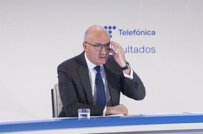 Archivo - El consejero delegado de Telefónica, Ángel Vilá, participa en una rueda de prensa para analizar los resultados de 2021, en Distrito Telefónica, a 24 de febrero de 2022, en Madrid (España).