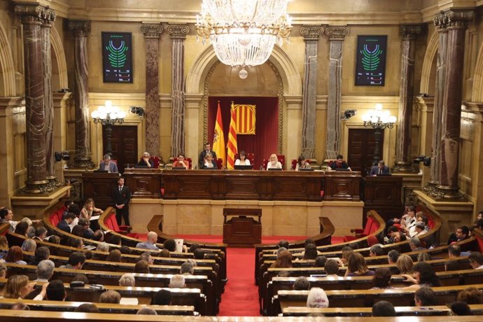 Archivo - Pleno monográfico de educación en el Parlament de Catalunya