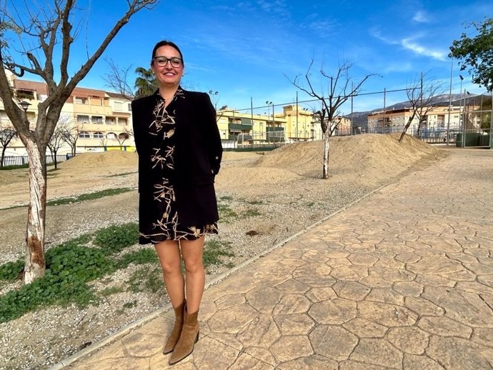 La concejal de Deportes, Rocío Ruiz, en el polideportivo municipal Fernando Ruiz Hierro.