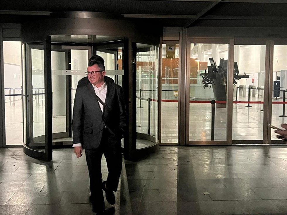 El que fuera jefe de gabinete de Oltra, Miquel Real, sale de declarar del juzgado