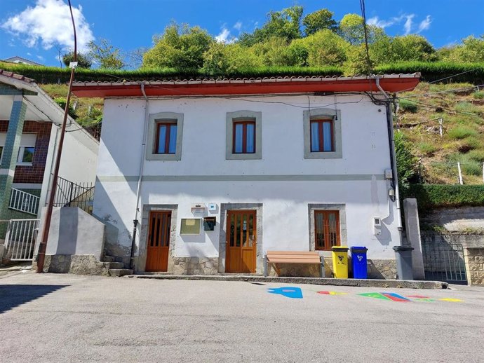 Imagen de la escuela rural de Beyo.