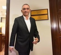 Enrique Santiago acusa a Reynders de "injerencia" y de "amplificar" la postura del CGPJ "sedicioso" contra la amnistía