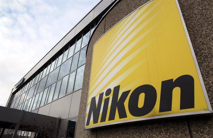 Archivo - Logo de Nikon en unas instalaciones en Dusseldorf (Alemania).