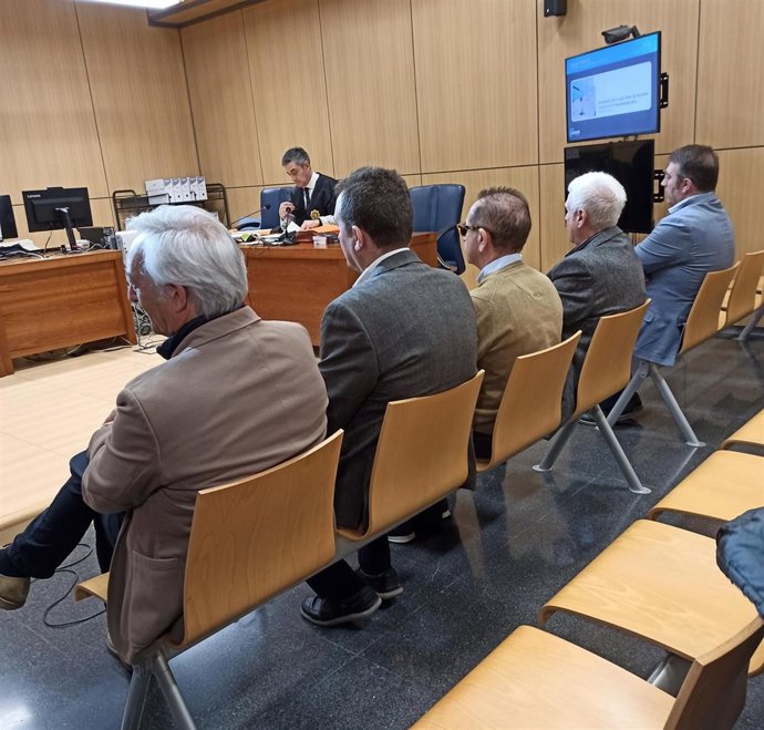 Acusados de la pieza 'K' de Imelsa durante el juicio