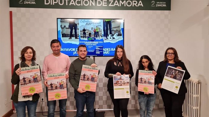 Presentación del calendario solidario de Diputación de Zamora y 'Corriendo con el corazón por Hugo'.