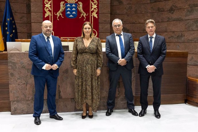 La presidenta del Parlamento de Canarias, Astrid Pérez, en las jornadas sobre emergencias sanitarias en la Macaronesia