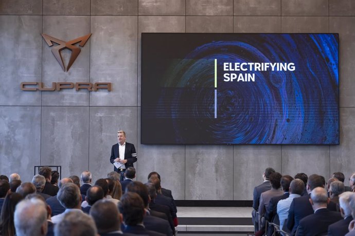 El ceo de Seat y Cupra, Wayne Griffiths, durante el encuentro con proveedores.