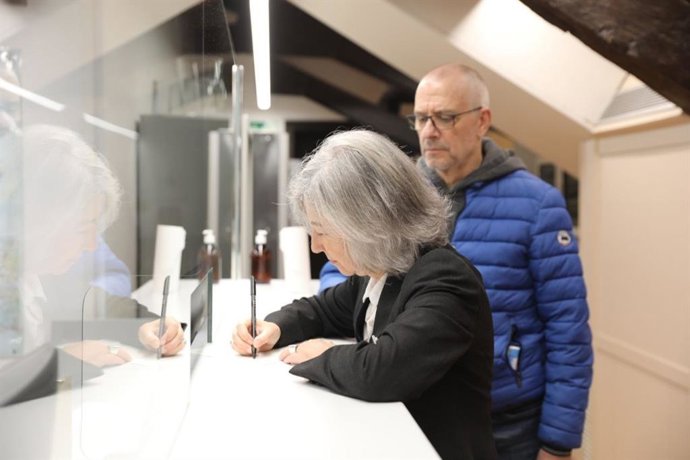 La presidenta de la ANC, Dolors Feliu, en el registro del Parlament