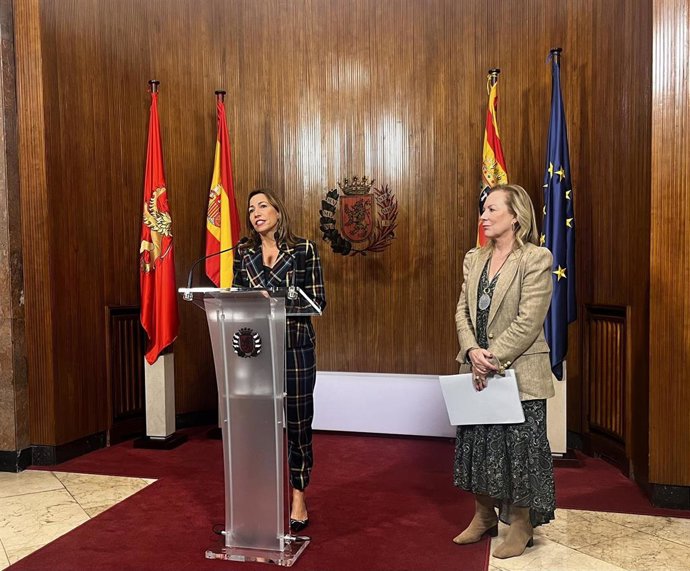 La alcaldesa de Zaragoza, Natalia Chueca, anuncia un pleno extraordinario en Zaragoza para mostrar "rotundo rechazo" a la ley de amnistía.