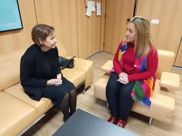 Reunión de la consejera de Educación del Principado de Asturias, Lydia Espina, con la alcaldesa de Gijón, Carmen Moriyón.