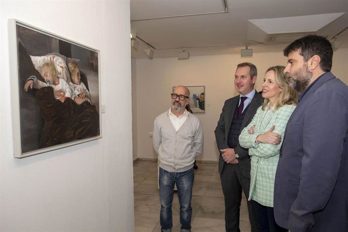 La exposición de Pepe Baena abre una ventana a la intimidad de su hogar en la Sala Rivadavia de Diputación de Cádiz