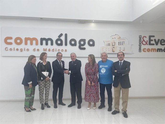 Encuentro entre  Colegio de Médicos de Málaga (Commálaga) y Delegación Territorial de Desarrollo Educativo