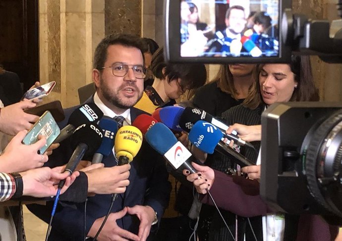 El presidente de la Generalitat, Pere Aragons, en declaraciones en el Parlament