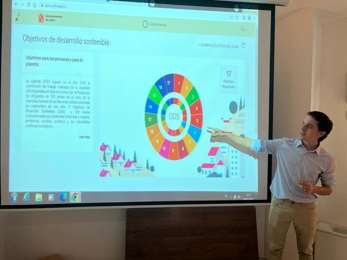 García presenta la plataforma sobre los objetivos de desarrollo sostenible.