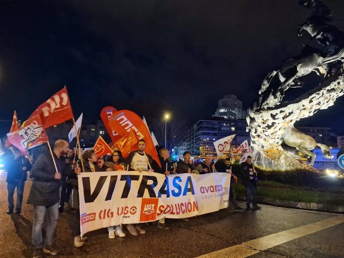 Trabajadores de Vitrasa en la manifestación de este jueves.