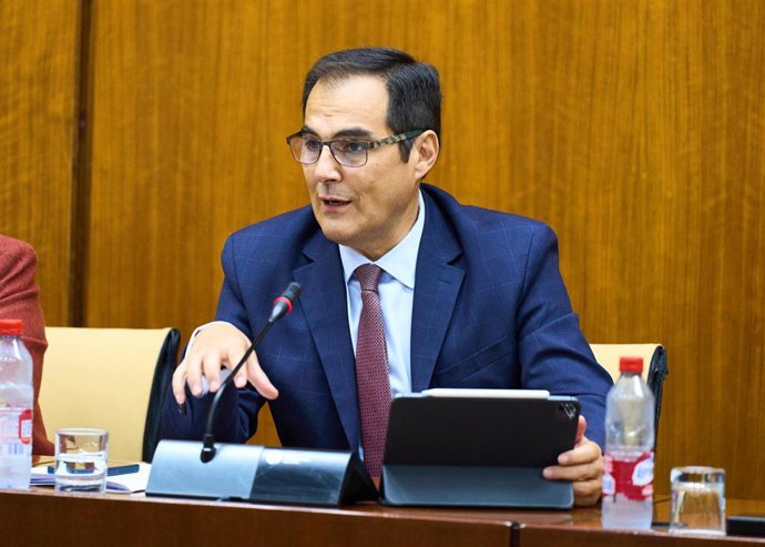 El consejero de Justicia, José Antonio Nieto, este jueves durante su comparecencia parlamentaria para presentar el presupuesto de su departamento.