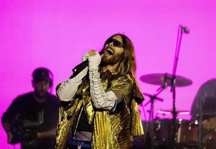 Archivo - Jared Leto actuando  con su banda Thirty Seconds to Mars