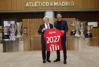 Cerezo: "Creo que estos tres años más no serán los últimos de Simeone con el Atlético"