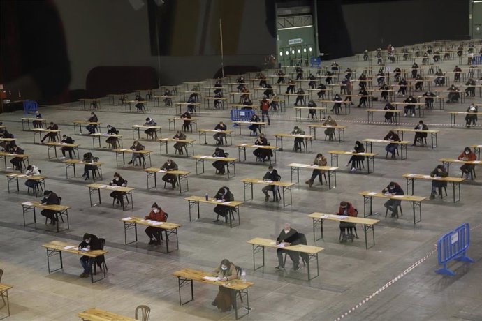 Archivo - Pruebas de selección en Silleda para el cuerpo de la policía local