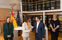 El PSOE sella un acuerdo de legislatura con CC a cambio de la agenda canaria e inversiones pendientes