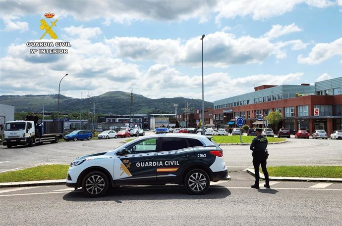 Vigilancia de la Guardia Civil en polígonos