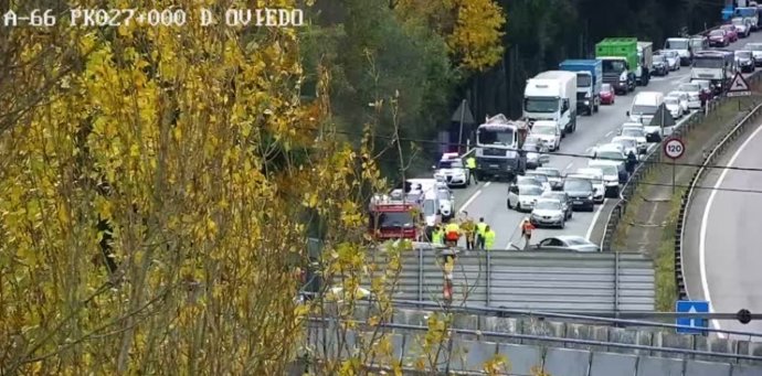 Atasco en la A-66