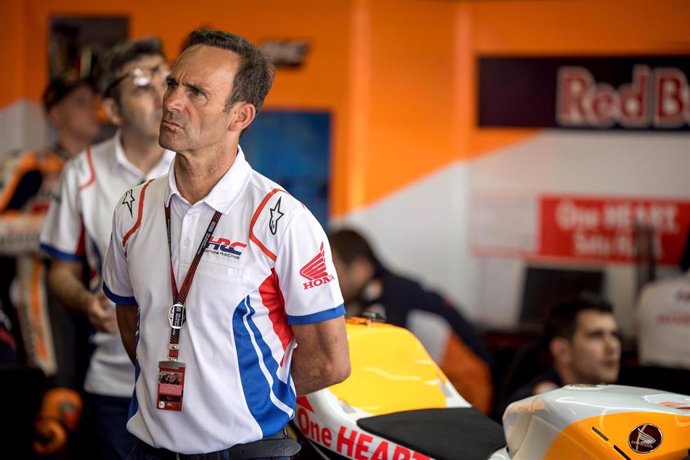 Archivo - El 'team manager' del Repsol Honda Team, Alberto Puig, en un Gran Premio de MotoGP