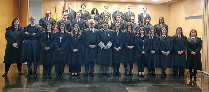 Una treintena de letrados se suma al ICAVA como colegiados ejercientes .