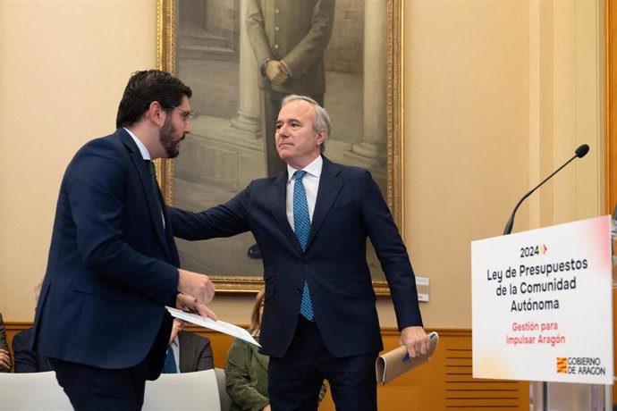 El presidente del Gobierno de Aragón, Jorge Azcón, y el vicepresidente primero del Ejecutivo, Alejandro Nolasco.