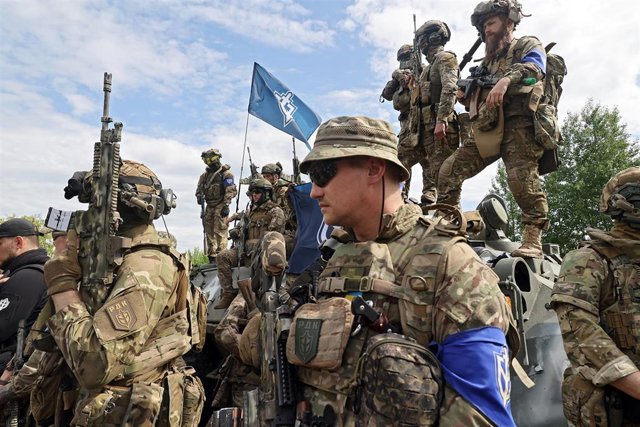 Archivo - Miembros del grupo paramilitar Cuerpo de Voluntarios Rusos  (RDK).