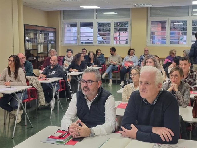 Hermoso de Mendoza pide al Ayuntamiento que culmine el proyecto del voladizo sobre la A-13 para garantizar seguridad