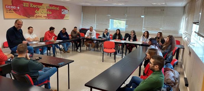 Asamblea de CCOO en Ciudad Real con jóvenes.