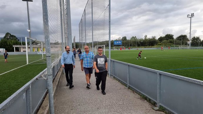 La iluminación del campo de fútbol principal de Santa Ana en Tanos estará concluida este año