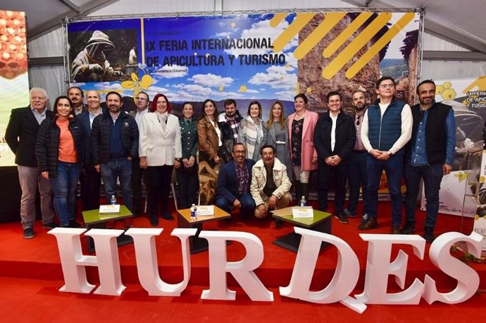 Inauguración de la IX Feria de la Apicultura y el Turismo en Las Hurdes