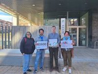 Plataforma Defensa TEA presenta 81.600 firmas ante la Generalitat para pedir que no "abandone" a jóvenes con autismo