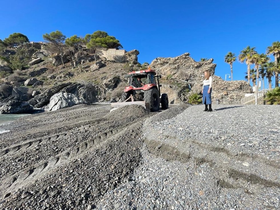 La concejal de Playas de Almuñécar, Lucía González