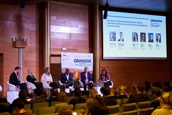 Los temas más actuales de las agencias de viajes, a debate en la VII Cumbre Mundial de Granada, que organiza CEAV.