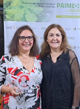 La consellera de Salud, Manuela García, recibe el Reconocimiento Especial de los Premios Paime 2023 del Consejo General de Colegios Oficiales de Médicos