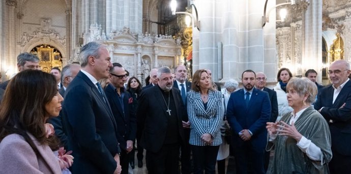 El presidente de Aragón, Jorge Azcón, participa en el acto conmemorativo del XXV aniversario de la reapertura de la catedral de San Salvador, la Seo, de Zaragoza, tras un proceso de restauración.