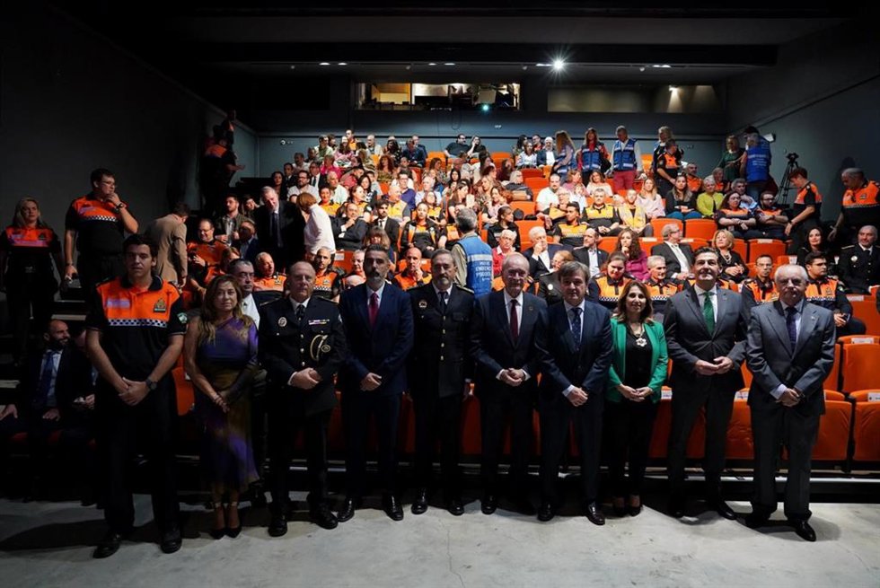 Durante el evento se ha hecho un repaso por la actividad de este servicio dependiente del Ayuntamiento que integran más de 130 personas que de forma voluntaria participan cada año en unos 350 dispositivos de seguridad en la ciudad.