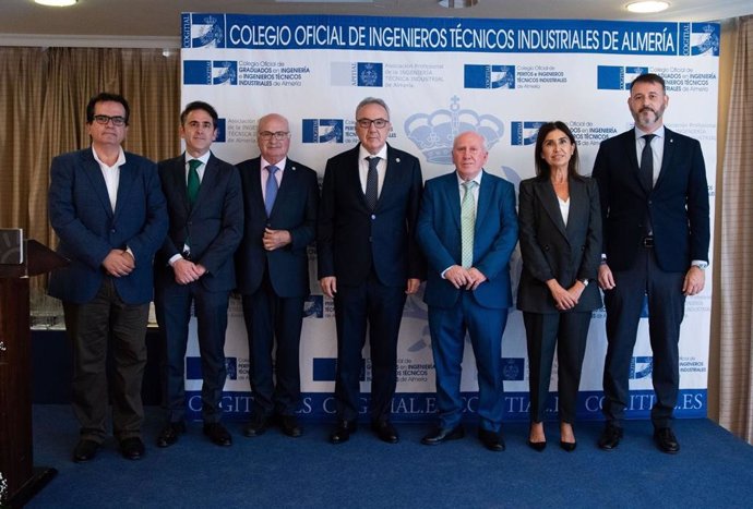 El Colegio de Ingenieros Técnicos Industriales de Almería entrega su Insignia de Oro a Francisco Martínez-Cosentino