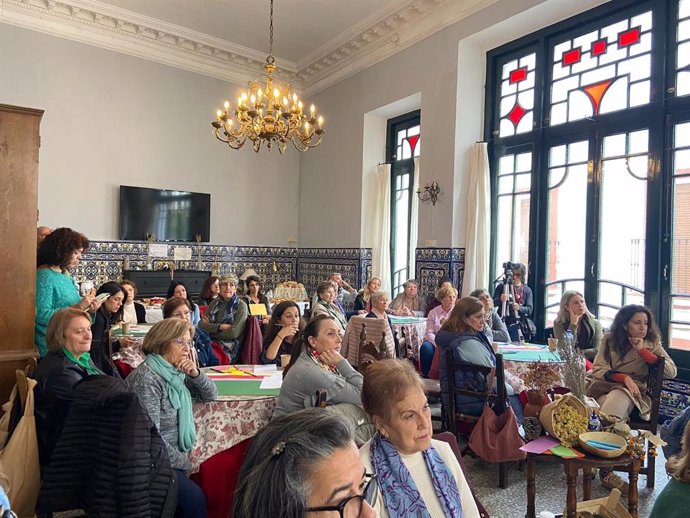 Mujeres participantes en el encuentro provincial por el Día de las Mujeres Rurales celebrado en Cortagana.